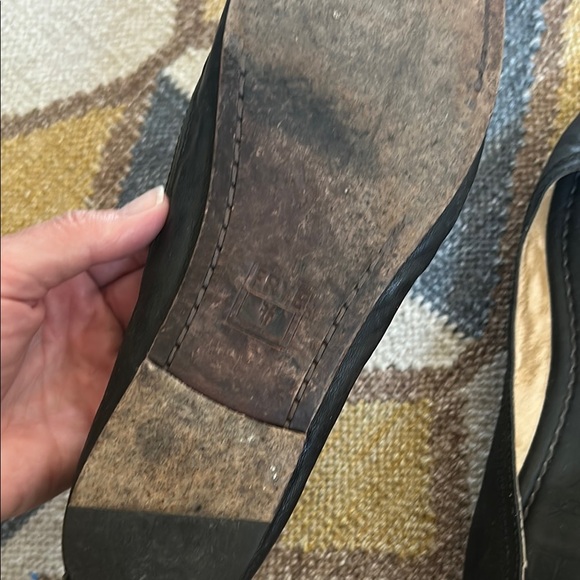 Frye Carson Ballet Leather Flats - Black/ Dark Green, size 9 - Picture 2 of 3